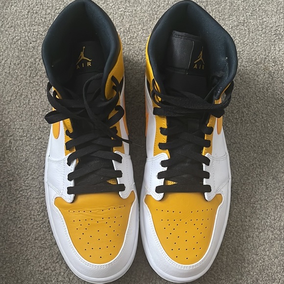 Air Jordan retro 1 high yellow/black size 12 - Picture 4 of 4